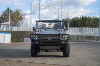 2B-006-Custom-Mercedes-GWagon-MojaveSilver-080462