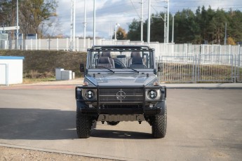 2B-007-Custom-Mercedes-GWagon-MojaveSilver-080462