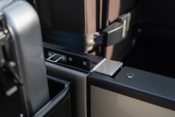 2B-046-Custom-Mercedes-GWagon-MojaveSilver-080462