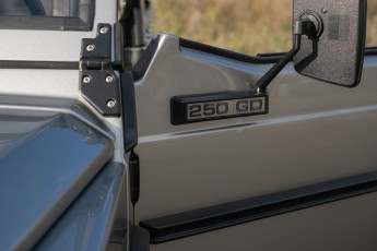 2B-050-Custom-Mercedes-GWagon-MojaveSilver-080462