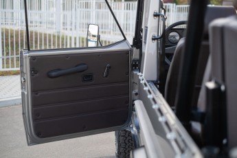 2B-056-Custom-Mercedes-GWagon-MojaveSilver-080462