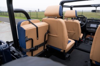 2B-056-Vintage-Mercedes-GWagon-MidnightBlue-080489