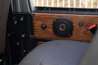 2B-060-Custom-Mercedes-GWagon-MojaveSilver-080462