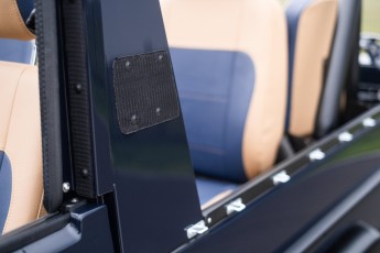 2B-065-Vintage-Mercedes-GWagon-MidnightBlue-080489