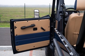 2B-068-Vintage-Mercedes-GWagon-MidnightBlue-080489