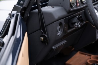 2B-070-Vintage-Mercedes-GWagon-MidnightBlue-080489