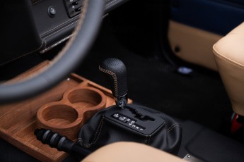 2B-073-Vintage-Mercedes-GWagon-MidnightBlue-080489