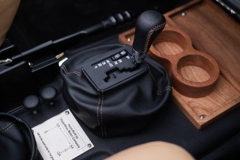 2B-084-Vintage-Mercedes-GWagon-MidnightBlue-080489