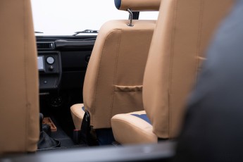 2B-095-Vintage-Mercedes-GWagon-MidnightBlue-080489