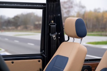 2B-099-Vintage-Mercedes-GWagon-MidnightBlue-080489