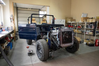 3-009-Vintage-Mercedes-GWagon-MidnightBlue-080489