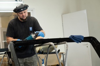 3-011-Vintage-Mercedes-GWagon-MidnightBlue-080489