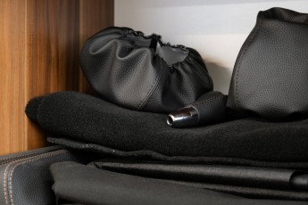 3-015-Custom-Mercedes-GWagon-MojaveSilver-080462