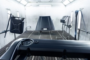 3-018-Vintage-Mercedes-GWagon-MidnightBlue-080489