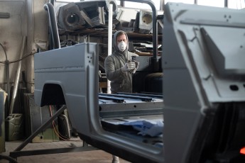 3-023-Vintage-Mercedes-GWagon-MidnightBlue-080489