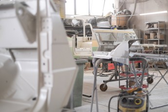 3-026-Vintage-Mercedes-GWagon-MidnightBlue-080489