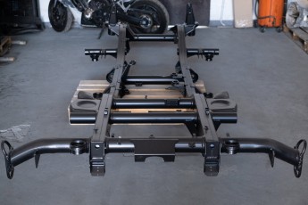 3-041-Custom-Mercedes-GWagon-MojaveSilver-080462