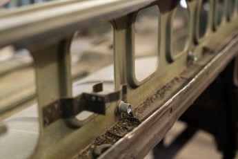 3-052-Vintage-Mercedes-GWagon-MidnightBlue-080489