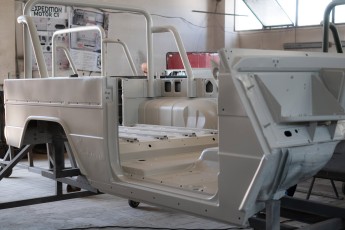 3-056-Custom-Mercedes-GWagon-MojaveSilver-080462