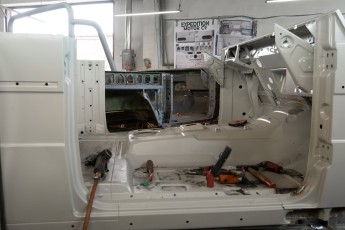 3-061-Custom-Mercedes-GWagon-MojaveSilver-080462