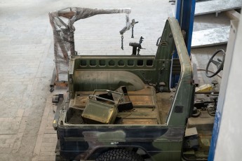 3-074-Custom-Mercedes-GWagon-MojaveSilver-080462