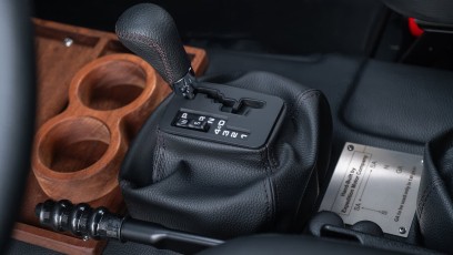 1-005-Convertible-Mercedes-250GD-Chalk-082098