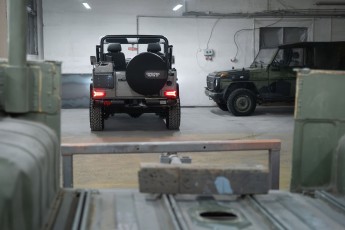 2A-005-Convertible-Mercedes-250GD-Chalk-082098