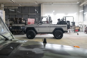 2A-008-Convertible-Mercedes-250GD-Chalk-082098