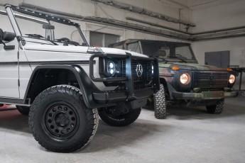 2A-011-Convertible-Mercedes-250GD-Chalk-082098