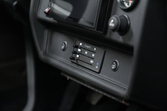 2A-044-Convertible-Mercedes-250GD-Chalk-082098