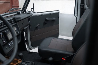 2A-045-Convertible-Mercedes-250GD-Chalk-082098