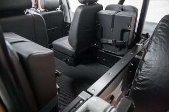 2A-054-Convertible-Mercedes-250GD-Chalk-082098