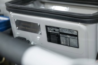 2A-062-Convertible-Mercedes-250GD-Chalk-082098