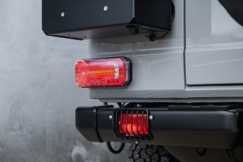 2B-015-Convertible-Mercedes-250GD-Chalk-082098