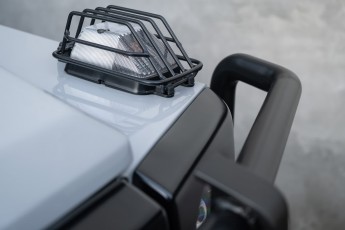 2B-030-Convertible-Mercedes-250GD-Chalk-082098