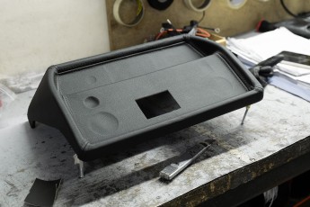 3-014-Convertible-Mercedes-250GD-Chalk-082098