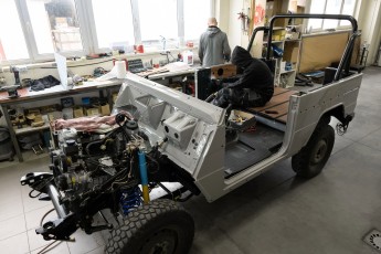 3-016-Convertible-Mercedes-250GD-Chalk-082098