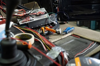 3-019-Convertible-Mercedes-250GD-Chalk-082098