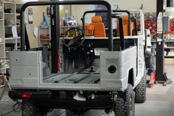 3-020-Convertible-Mercedes-250GD-Chalk-082098