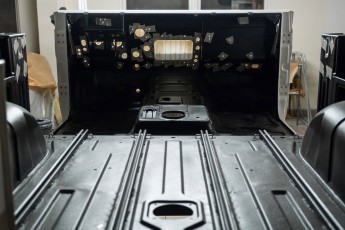 3-025-Convertible-Mercedes-250GD-Chalk-082098