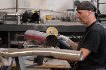 3-039-Convertible-Mercedes-250GD-Chalk-082098