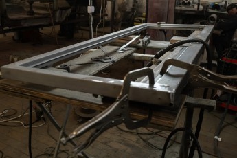 3-046-Convertible-Mercedes-250GD-Chalk-082098