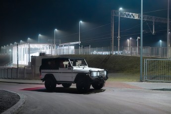 2A-001-Convertible-Mercedes-250GD-DiamondWhite-085419