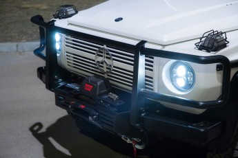 2A-009-Convertible-Mercedes-250GD-DiamondWhite-085419