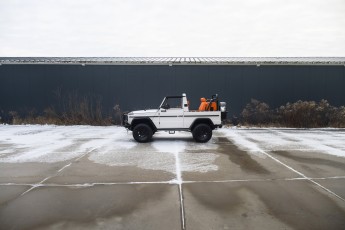 2B-001-Convertible-Mercedes-250GD-DiamondWhite-085419