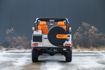 2B-009-Convertible-Mercedes-250GD-DiamondWhite-085419