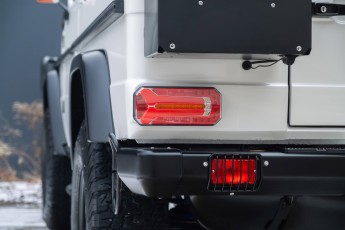 2B-023-Convertible-Mercedes-250GD-DiamondWhite-085419