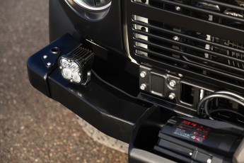 2B-029-Custom-Mercedes-GWagon-White(031)-077676