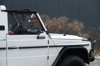 2B-034-Convertible-Mercedes-250GD-DiamondWhite-085419