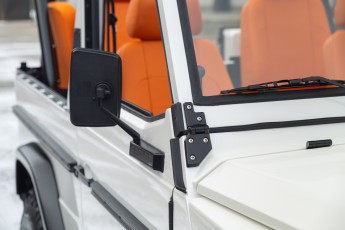 2B-041-Convertible-Mercedes-250GD-DiamondWhite-085419